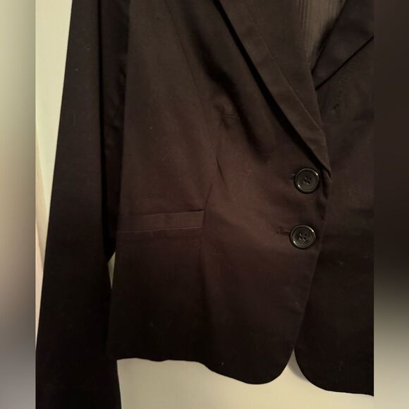 The Limited Black Tailored Blazer with Notched Lapels Sz 12 - Picture 3 of 8